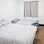 Apartment In East Ham, London